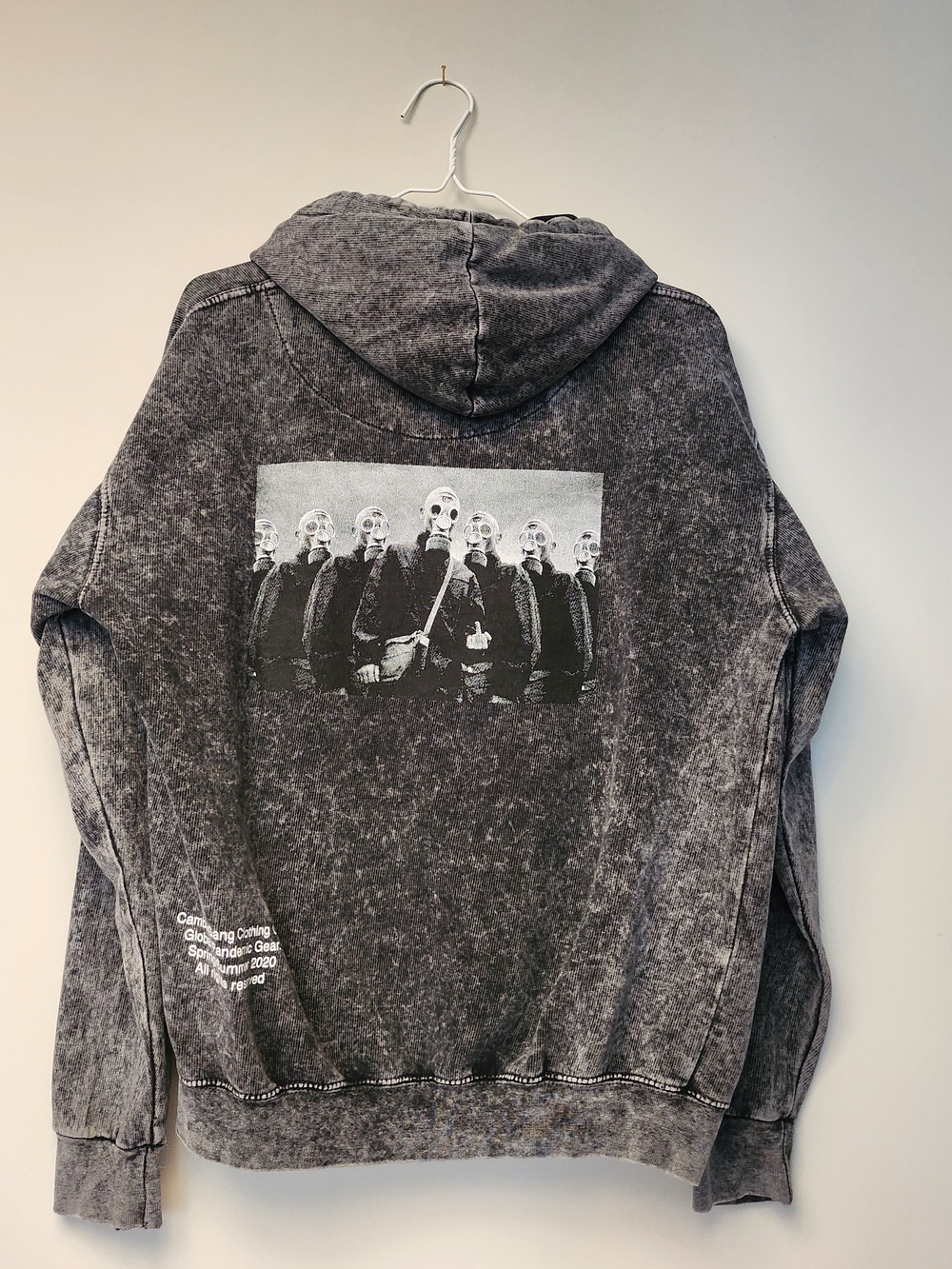 CamberGang Grunge Distressed Metal Font Gray Graphic Hoodie Gas Mask Men's M